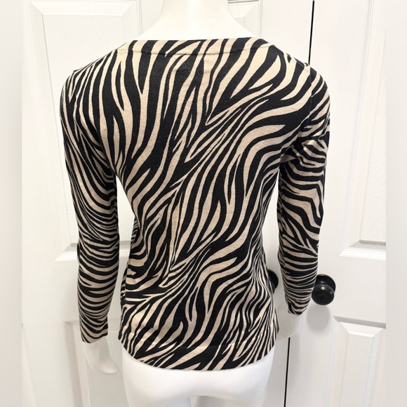 J.Crew Animal Print Zebra Teddie Sweater Black Tan Cotton Crew Neck Top Size XS - Picture 4 of 8